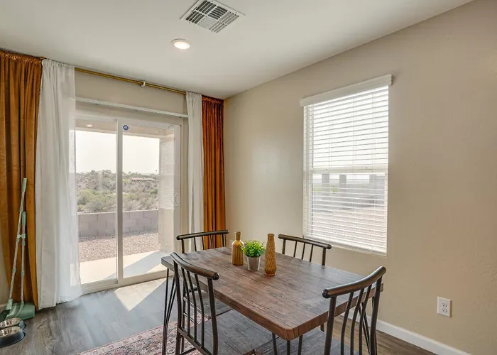Dom wakacyjny Golfer's Oasis! Mtn-view Arizona Desert Escape
