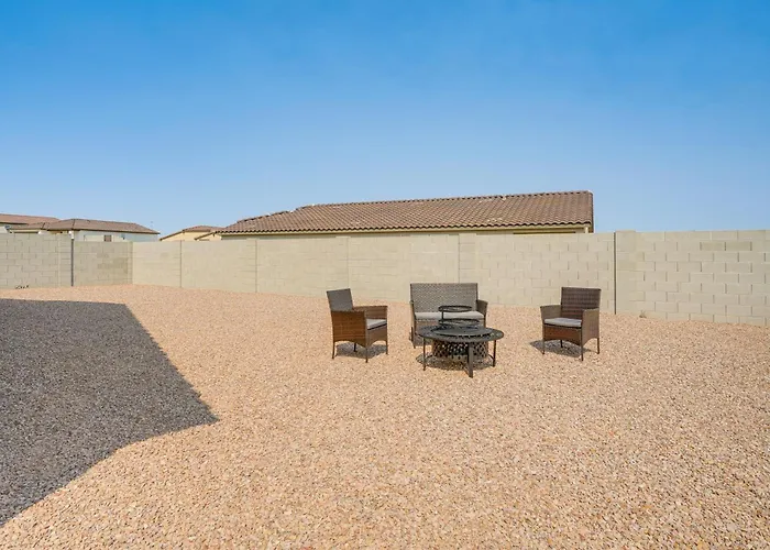 Dom wakacyjny Golfer's Oasis! Mtn-view Arizona Desert Escape